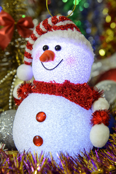 Fairytale Kerstmis samenstelling met sneeuwpop en Christmas decor - Foto, afbeelding