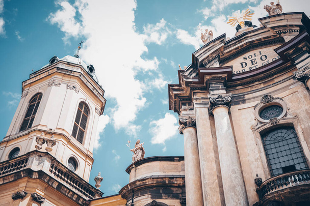 Closeup of Dominican Church in Lviv - Foto, Bild