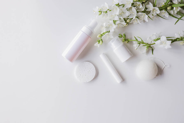 Set of cosmetic skin care products on a white background. Place for your logo - Fotoğraf, Görsel