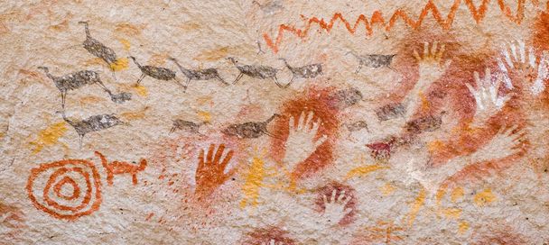 Стародавні печерні малюнки в Патагонії (Аргентина). - Фото, зображення