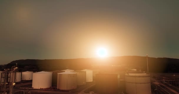 Aerial view of oil factory at sunset - Materiał filmowy, wideo