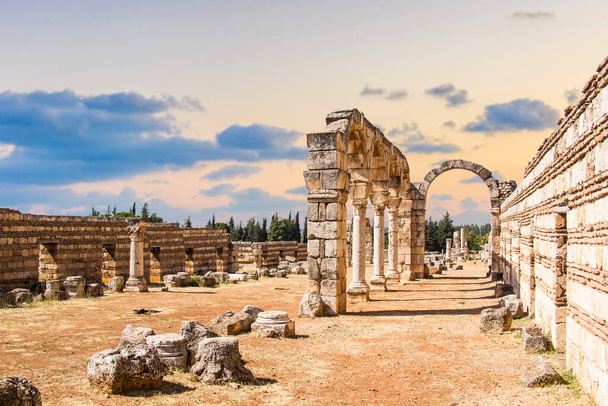 Beautiful view of the ruins of the ancient city of Anjar, Lebanon - Foto, imagen