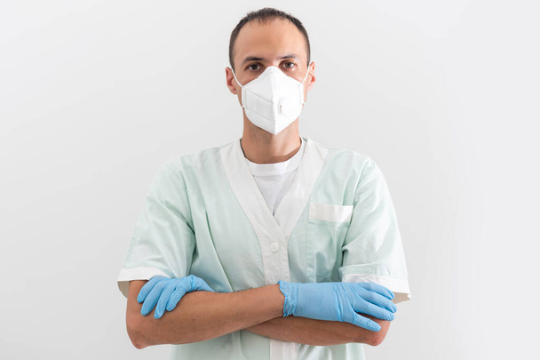 医療用マスクと手袋を着用する医師分離 - 写真・画像