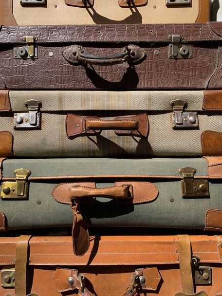 Set of old-fashioned suitcases - Fotoğraf, Görsel