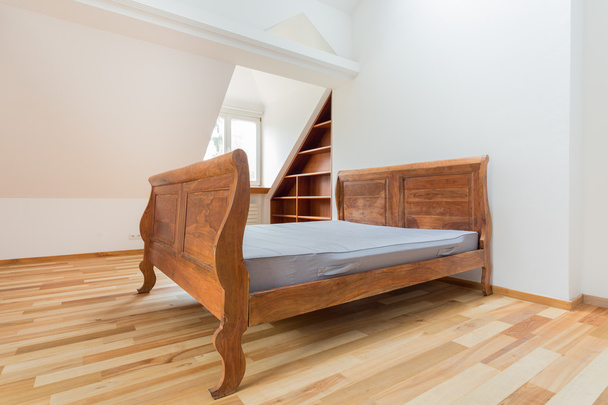 Vintage bed in the attic - Photo, Image