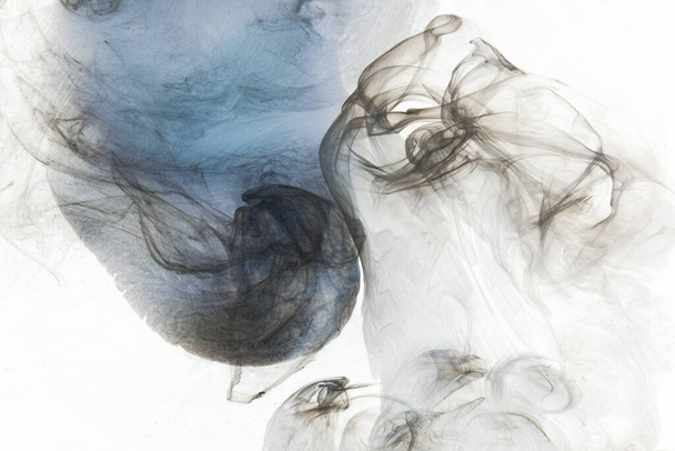 Liquid fluid art abstract background. Light multi-colored smoke dancing acrylic paints underwater, space ocean, universe explosion - Foto, imagen