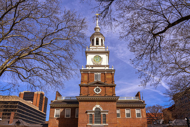 front view of Independence hall, Philadelphia, Pennsylvania, USA. Travel and Tourist with old history concept - Foto, Bild