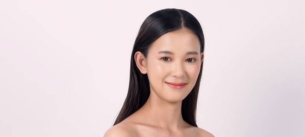 Beauty and skin concept. Beautiful young asian woman with clean fresh skin on white background. Face care Facial treatment Cosmetology beauty and spa concept. Beauty Korean looking. Asian women. - Foto, afbeelding