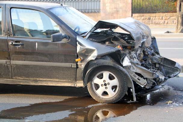 Αυτοκίνητο που ενεπλάκη σε τροχαίο ατύχημα - Φωτογραφία, εικόνα