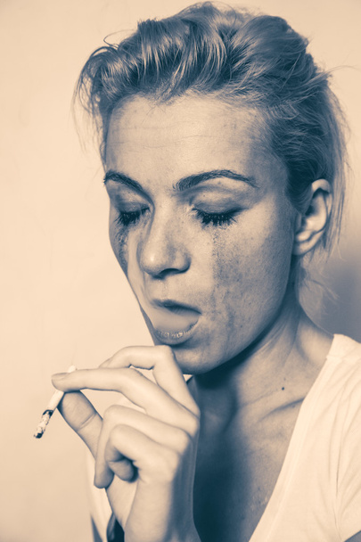 Sigara kız - Fotoğraf, Görsel
