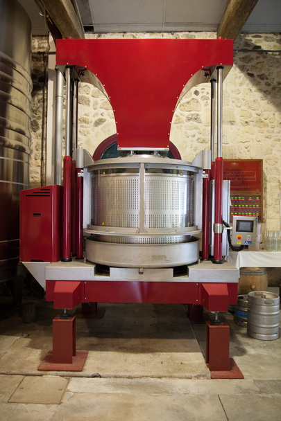 Equipos para la elaboración de vino
 - Foto, Imagen