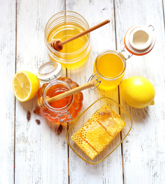 Fresh honey on table - Fotografie, Obrázek