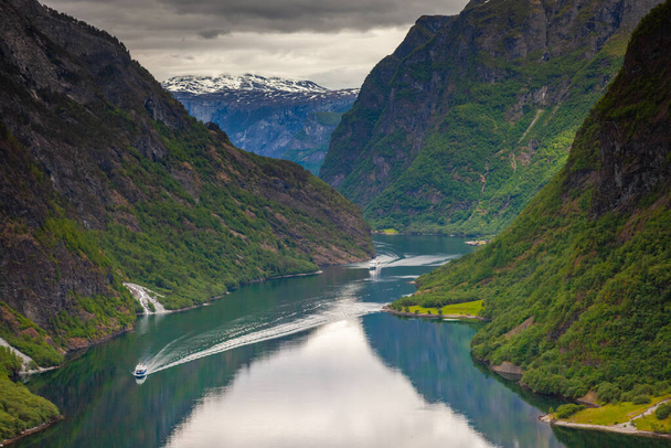 Majestic naeroyfjord from above in western Norway, Scandinavia - Foto, imagen