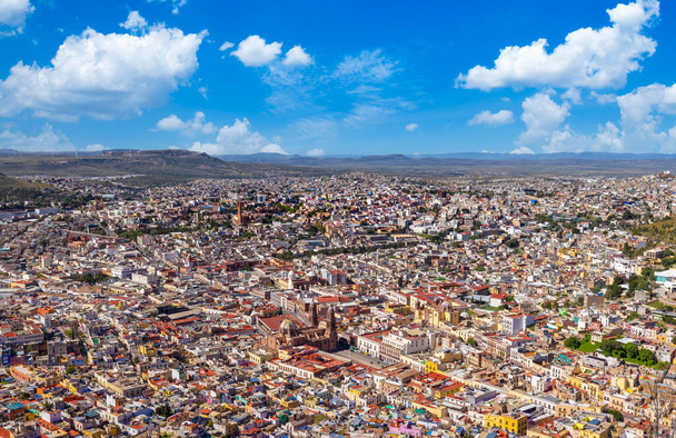 Mexico, panoramic bird eye view of skyline of Zacatecas historic city colonial center. - Foto, Bild