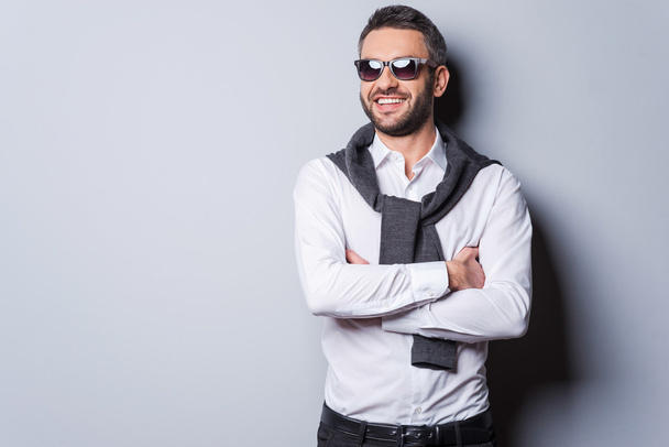 Man in sunglasses and smart casual wear - Фото, изображение