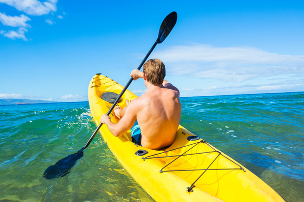 Man Kayaking in the Tropical Ocean - Zdjęcie, obraz