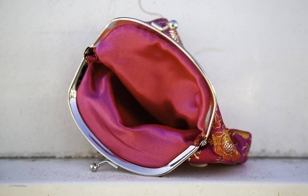 Detail of empty Hindu purse with decoration - Valokuva, kuva