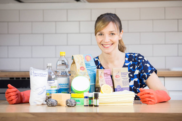 Woman using eco cleaning products. - Fotografie, Obrázek