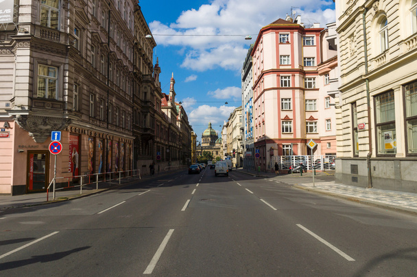 Street and everyday life of the city. Prague is the capital and largest city of the Czech Republic. - Foto, Imagem