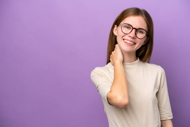 Young English woman isolated on purple background laughing - Foto, Bild
