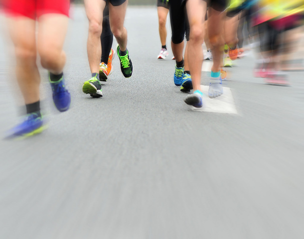 Maraton sporcular Fitness konusunda rekabet - Fotoğraf, Görsel