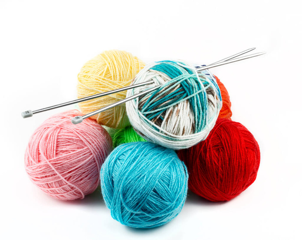 Close up shot of colored wool yarn balls as background - Foto, Bild