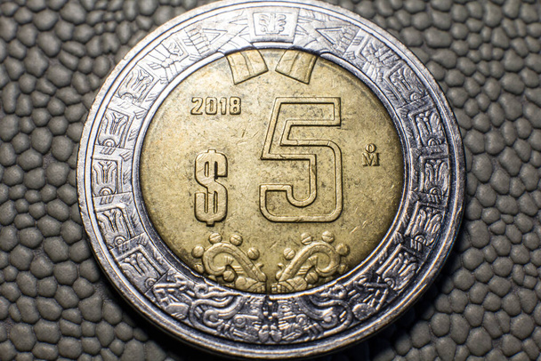Κέρμα 5 δολαρίων Μεξικού 2018 - Φωτογραφία, εικόνα