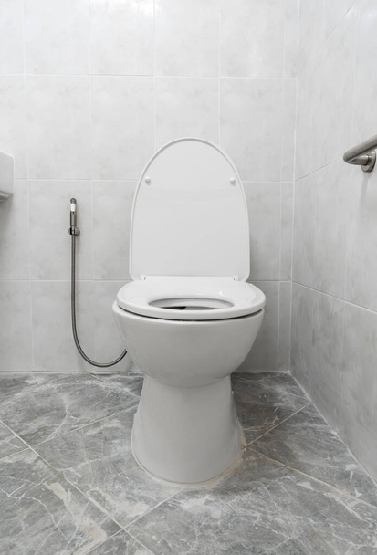 white Toilet bowl in bathroom - Zdjęcie, obraz
