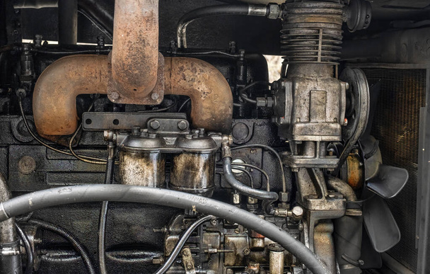 dirty diesel engine, close up view - Fotografie, Obrázek