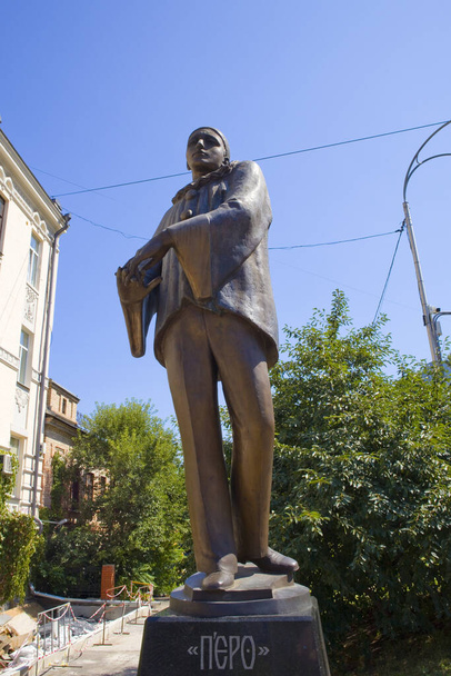 Monumentti Alexander Vertinsky Pierrot Andriyivsky laskeutuminen Kiovassa, Ukraina - Valokuva, kuva