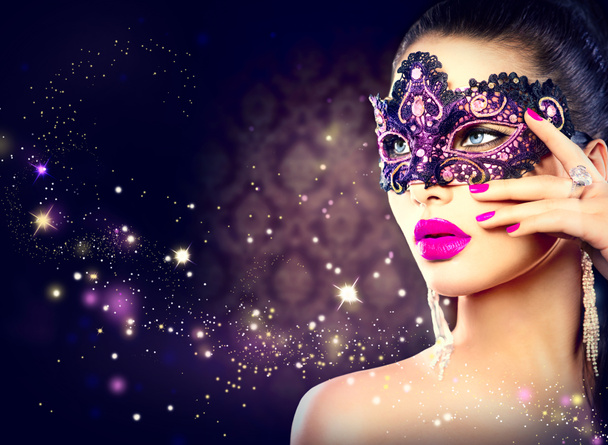 Mujer sexy con máscara de carnaval
 - Foto, Imagen