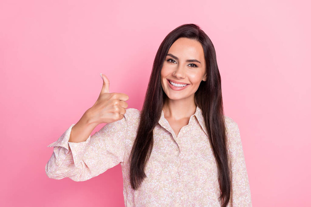 Closeup photo of young attractive smiling beaming woman showing thumb up feedback new salon isolated on pink color background. - Фото, зображення