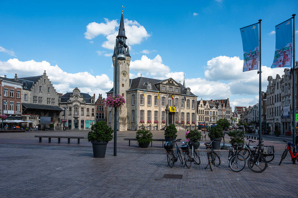 Lier, Antwerp Province, Belgium - 07 08 2022 - Panoramic view of the historical old market square against blue sky - Fotografie, Obrázek