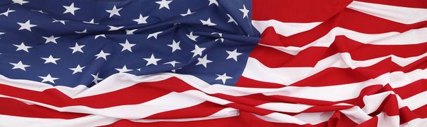 Zbliżenie falistej flagi amerykańskiej - Zdjęcie, obraz