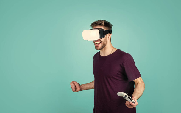 young guy with unshaven face and stylish hair wear wireless vr headset, digital life. - Foto, Imagem