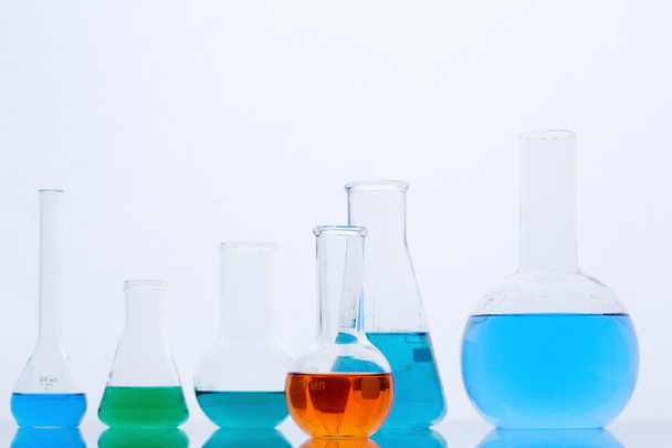 Flasks with multi-color liquids - Фото, зображення