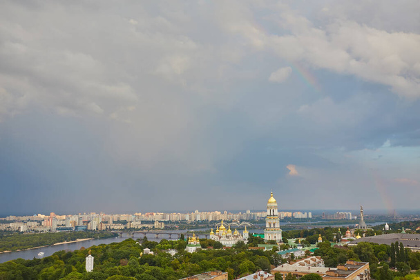 The lower part of the Kyiv-Pechersk Lavra in summer - Zdjęcie, obraz