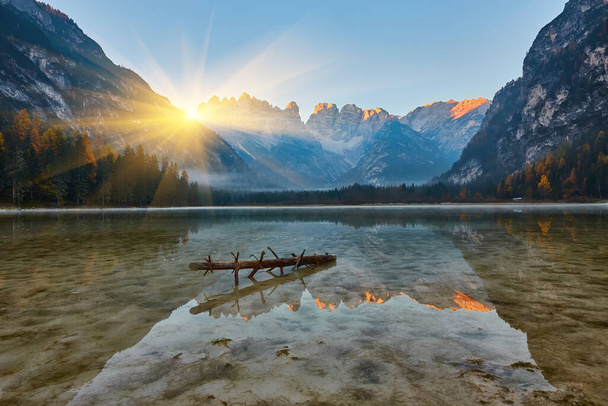 Alpská podzimní krajina v Dolomitech, Itálie, Evropa - Fotografie, Obrázek