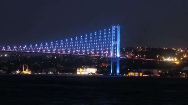 Hajók úszó Boszporusz-híd közelében - Felvétel, videó