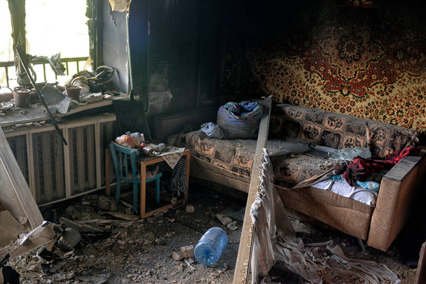"Bucha, Kiev region Ukraine - 08.13.2022 :A Russian army shell hit a flat where a family with a child lived. The family miraculously survived but were left without a flat." - Fotoğraf, Görsel