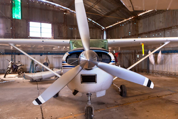 plane frontal inside the hangar - Foto, Imagem