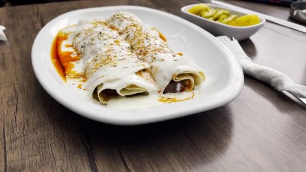 Τουρκικά παραδοσιακά τρόφιμα που ονομάζεται Tantuni  - Πλάνα, βίντεο