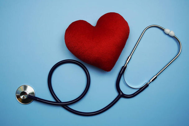 Heart and Stethoscope with space copy on blue background - Foto, immagini