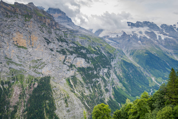 Wonderful views and landscapes in Switzerland City  Murren - Foto, imagen