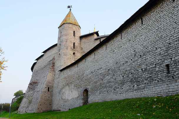 Wall with tower in Pskov Krom - 写真・画像