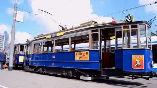 Heritage electric tram in Amsterdam,Netherlands. - Πλάνα, βίντεο