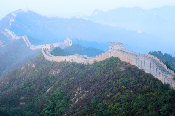 中国の万里の長城 - 写真・画像