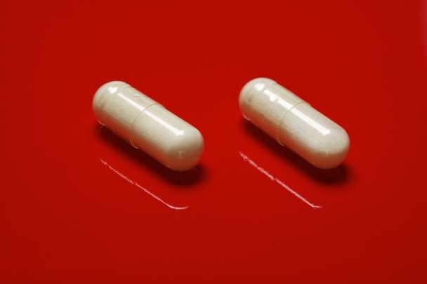pills on white background - 写真・画像