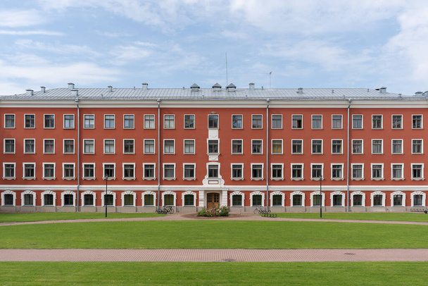 Готель Jelgava Palace також відомий як палац Мітава, створений російським бароковим архітектором Бартоломео Растреллі в Єлгава, Латвія - Фото, зображення