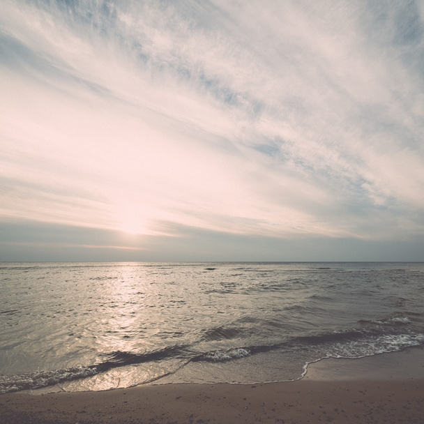 Litoral da praia do mar Báltico com rochas e dunas de areia - retro
, - Foto, Imagem